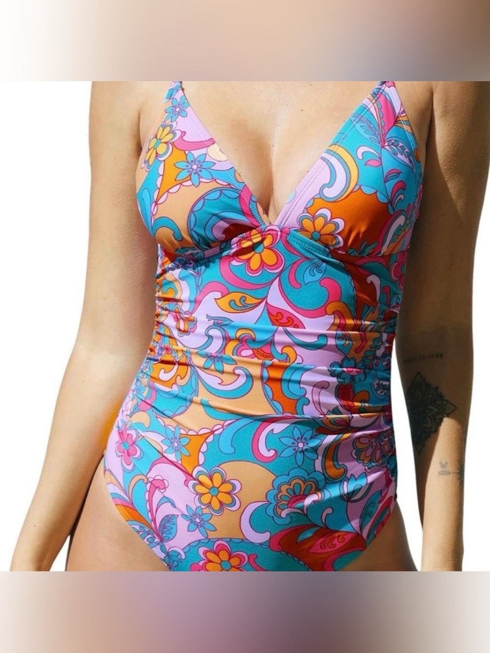 CUPSHE Women's Triangle V-Neck Paisley Tummy Control One Piece swimsuit Large